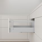 ΣΥΡΤΑΡΙ ΜΕ ΦΡΕΝΟ TANDEMBOX D ΜΕ ΒΕΡΓΑΚΙ BLUM 224X500MM ΓΚΡΙ 30KG