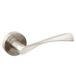 ΠΟΜΟΛΟ ΠΟΡΤΑΣ ΜΕ ΡΟΖΕΤΑ FINETTO ΑRT.801156 127X50MM INOX ΣΑΤΙΝΕ