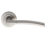 ΠΟΜΟΛΟ ΠΟΡΤΑΣ ΜΕ ΡΟΖΕΤΑ FINETTO ΑRT.Z02019 127X50MM INOX ΣΑΤΙΝΕ