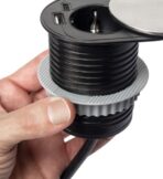 ΠΡΙΖΑ ΠΑΓΚΟΥ ΜΕ ΚΑΠΑΚΙ EMUCA FLAT 60 5048965 Φ-60ΜΜ 1 ΣΟΥΚΟ & 1 USB-Α & 1 USB-C ΑΣΗΜΙ